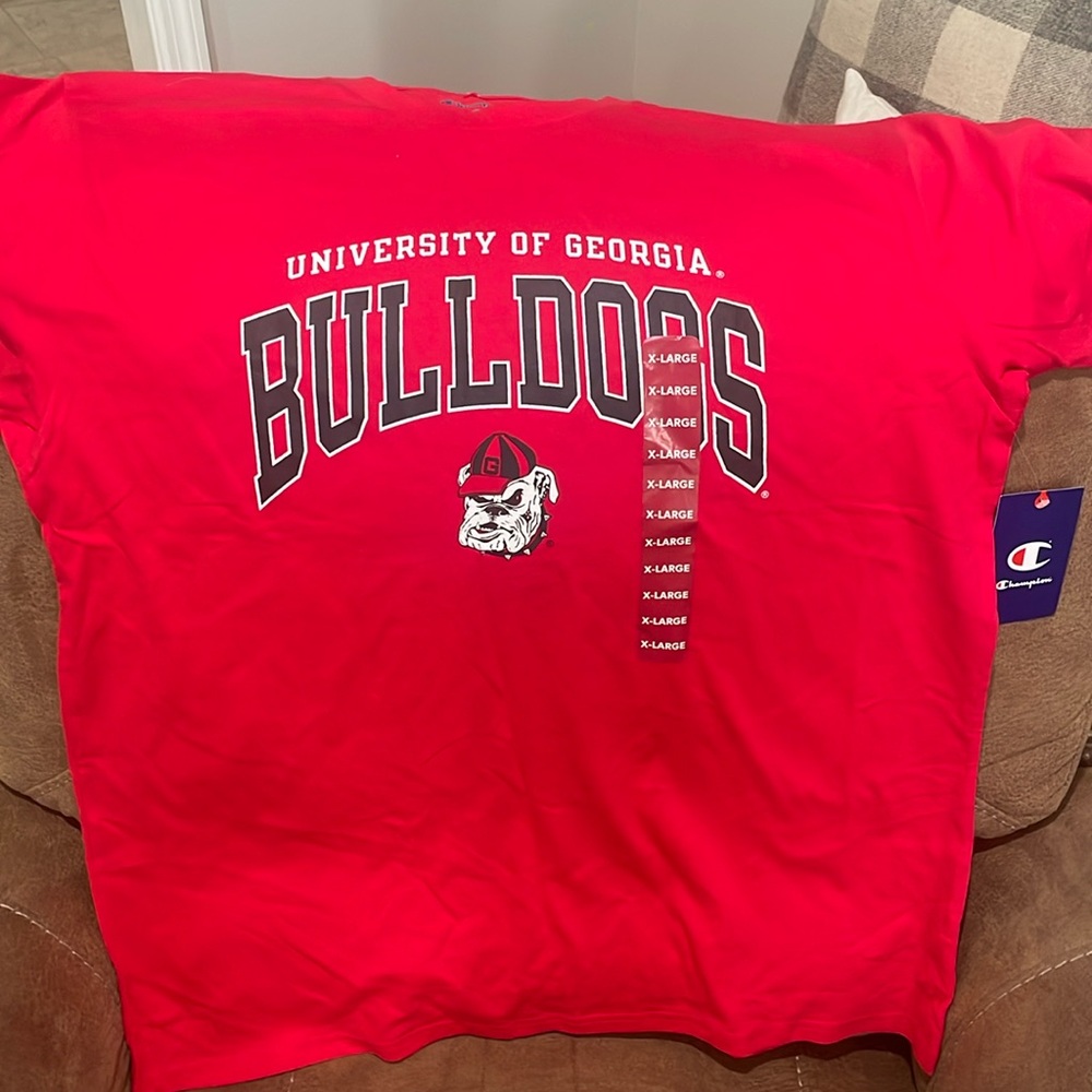 University of Georgia extra large T-shirt brand new tag still on it